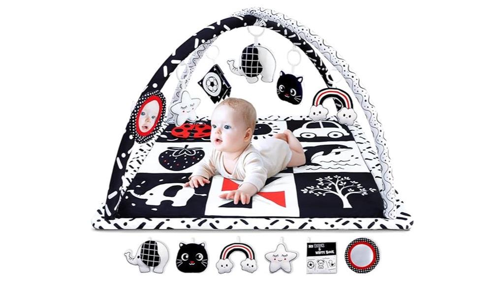 monochrome infant play mat